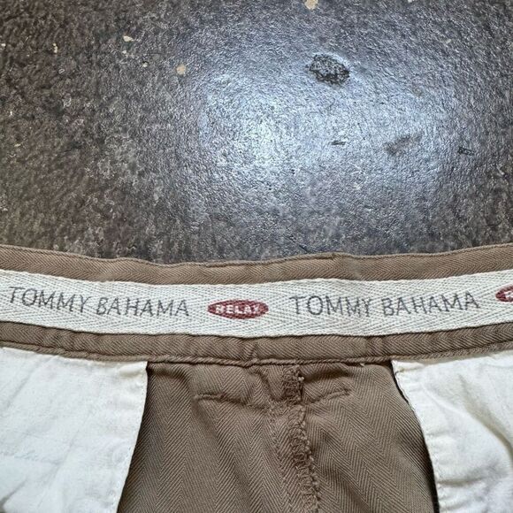 Tommy Bahama Men's Vintage 90s Relaxed Fit Chino Shorts Tan Size 38 100% Silk - Picture 13 of 16